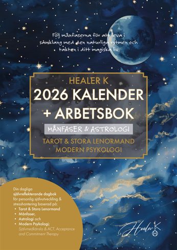 Bild på Healer K 2026 Kalender + Arbetsbok; Månfaser & Astrologi, Tarot & Stora Lenormand, Modern Psykologi